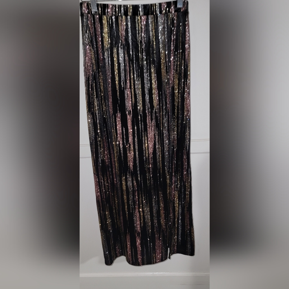 NWT Topshop Black and Gold Pencil Skirt Size 4